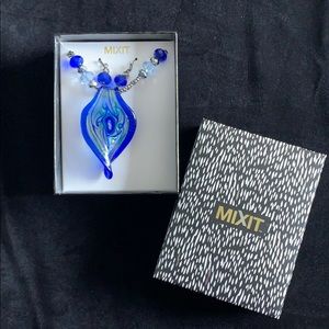 MixIt boxed earring and necklace set NWOT (blue)
